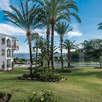 Coastal Escape With Sea Views Rems